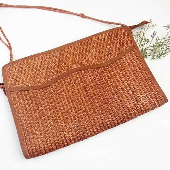 Woven Rectangle Ratan Clutch Purse - Picture 1 of 14